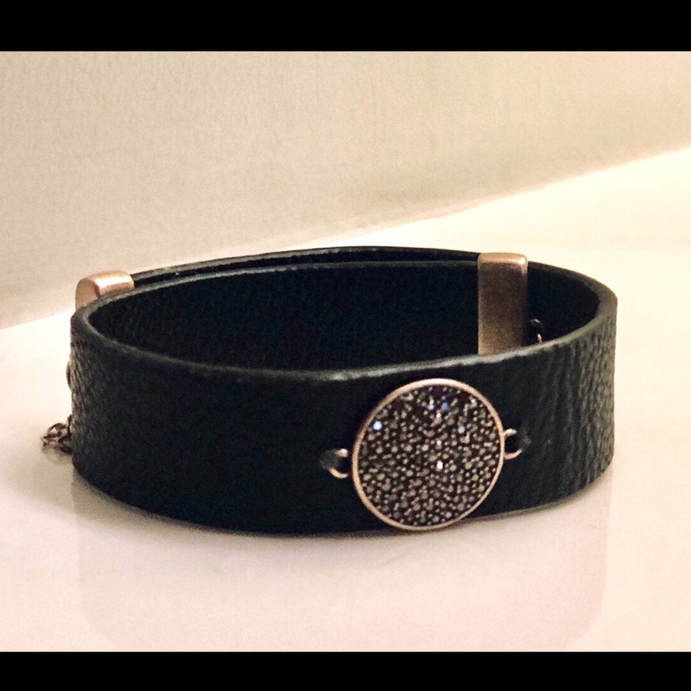 Women’s Leather Wrap Bracelet